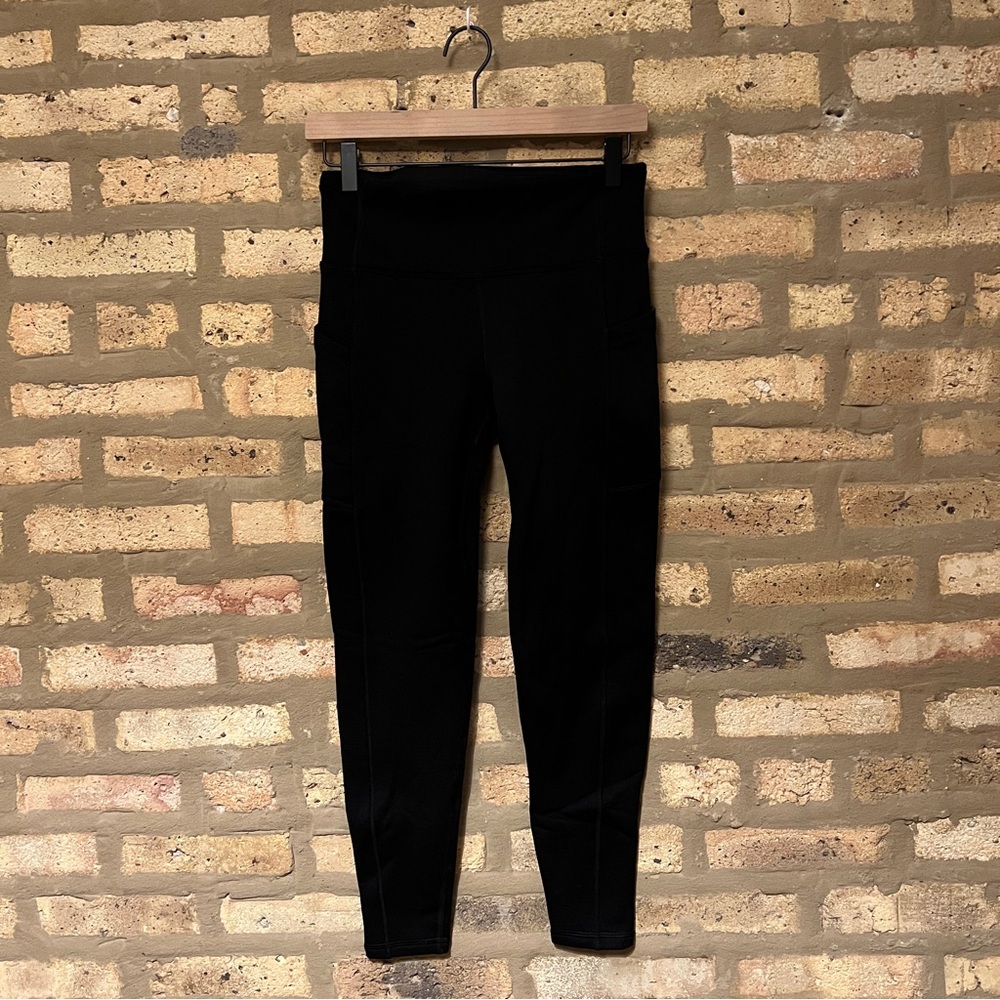 Athleta Altitude Stash Tight Leggings in Black; size small